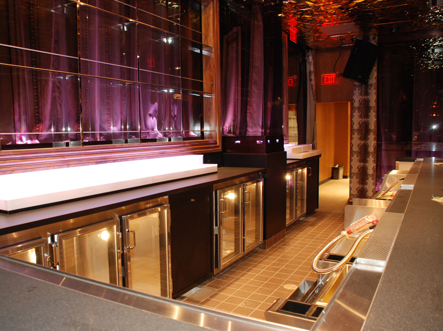 image of installation of custom backbar equipment at Johnny Smalls Las Vegas